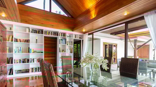 Villa Infinity View Dining area