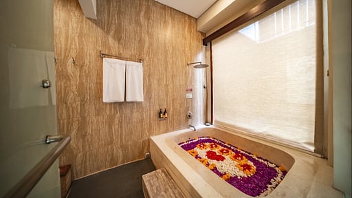 Ini Vie Villa Two Bedroom 2