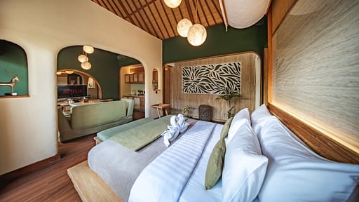 Ini Vie Royal Villa One Bedroom 1