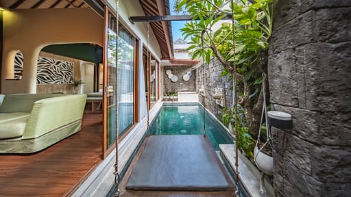 Ini Vie Royal Villa One Swimming pool