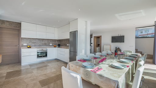 Villa Iolanda Salle à manger