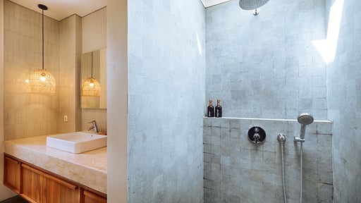 Villa Iris Bumbak Bedroom 1