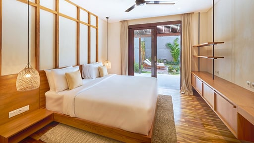 Villa Iris Bumbak Bedroom 1