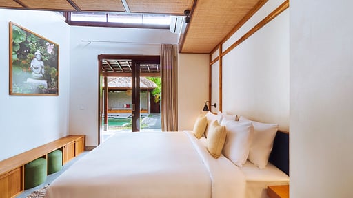 Villa Iris Bumbak Bedroom 2