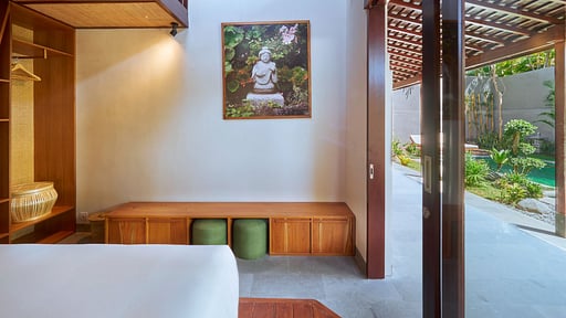 Villa Iris Bumbak Bedroom 2