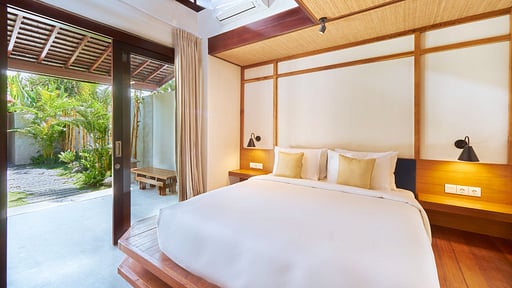 Villa Iris Bumbak Bedroom 2