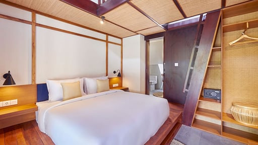 Villa Iris Bumbak Bedroom 2