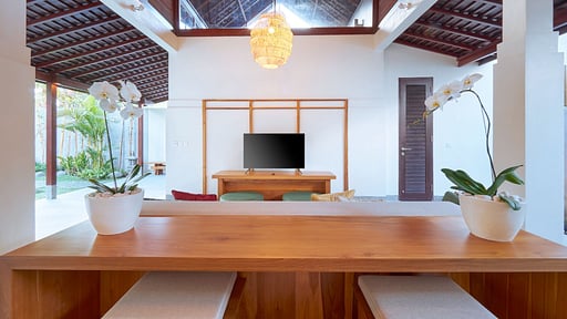 Villa Iris Bumbak Living room