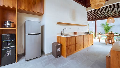 Villa Iris Bumbak Kitchen