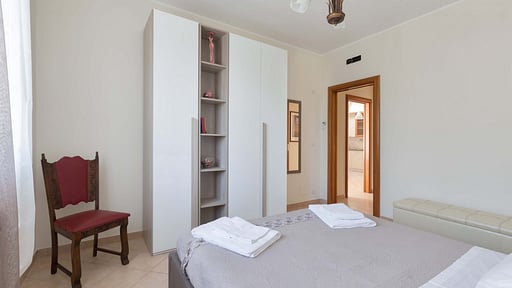 Villa Irma Schlafzimmer 1