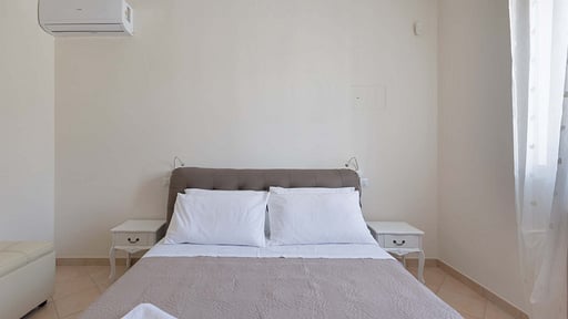 Villa Irma Schlafzimmer 1