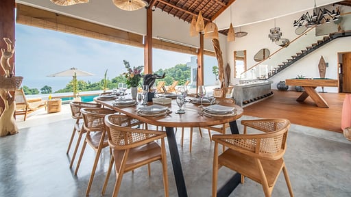 Villa Irrawaddy Dining area