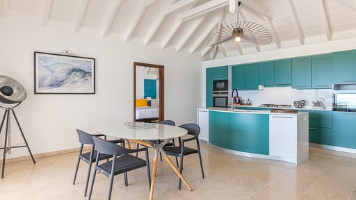 Villa Isia Dining area