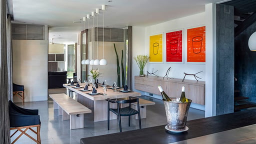 Villa Issi Dining area