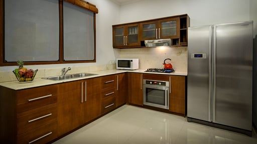 Villa Istana Satu Kitchen