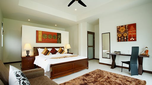 Villa Ivory Bedroom 1