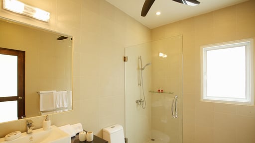 Villa Ivory Bedroom 4