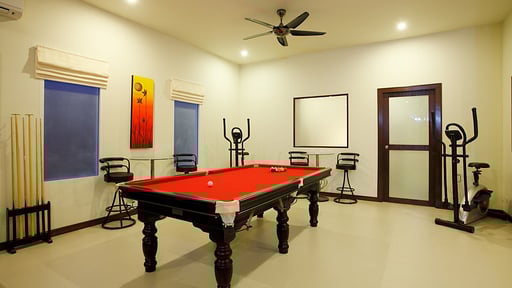 Villa Ivory Billiard