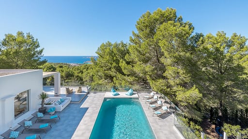 Villa Ivy Cala Tarida Rooftop lounge