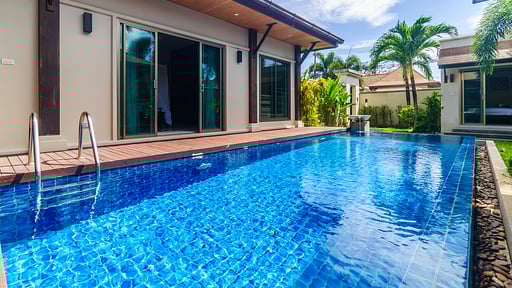 Villa Iwa Swimming pool
