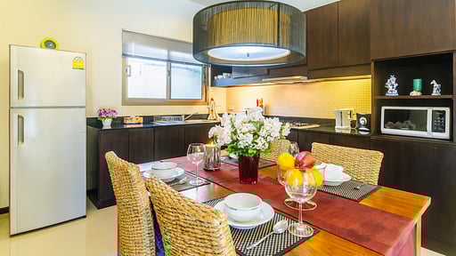 Villa Iwa Dining area