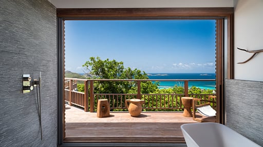 Villa Ixfalia Bedroom 1