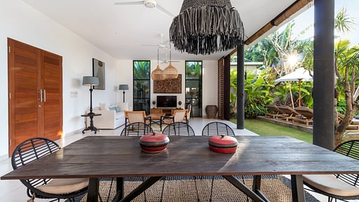 Villa Jaanuva Dining area