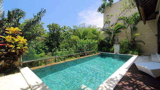 Villa Jade Swimming pool