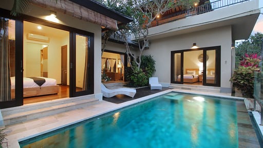 Villa Jade Swimming pool