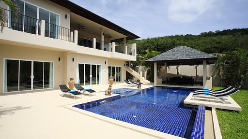 Villa Jade Swimming pool