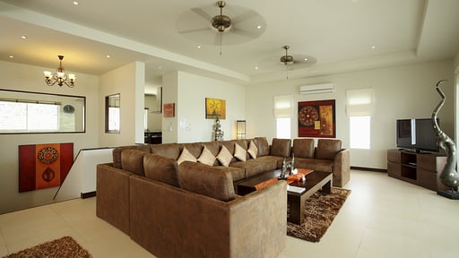 Villa Jade Living room