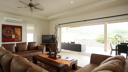 Villa Jade Living room