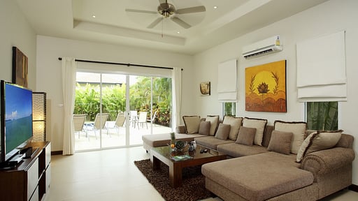 Villa Jade Media room