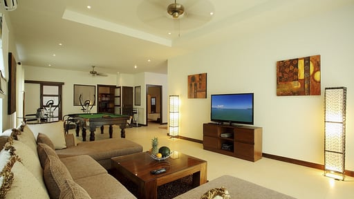 Villa Jade Media room