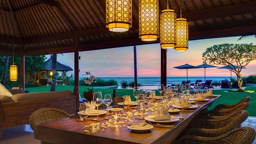 Villa Jagaditha Dining area