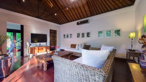 Villa Jagaditha Living room 3