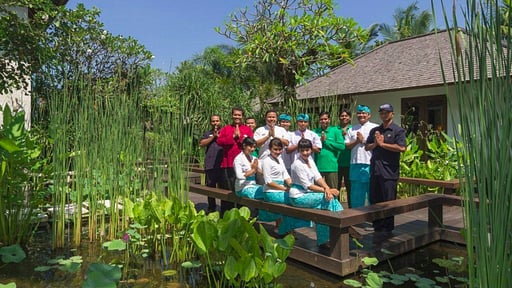 Villa Jagaditha Villa staff