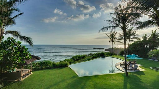 Villa Jagaditha Swimming pool