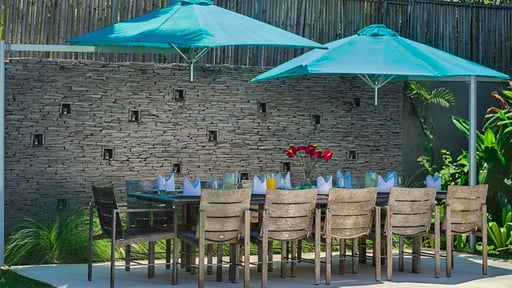 Villa Jagaditha Dining area