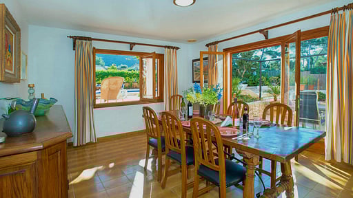 Villa Jaima Обеденная зона