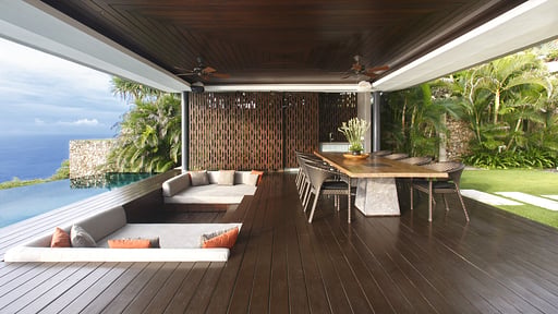 Villa Jamadara Dining area