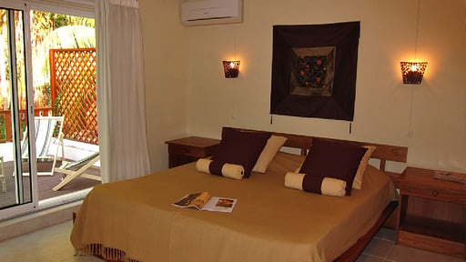 Villa Jardin Bedroom 1
