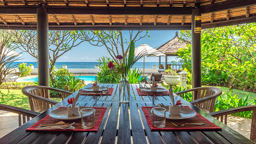 Villa Jasmine Dining area