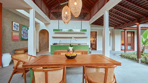 Villa Jasmine Bumbak Dining area