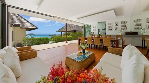 Villa Jasmine Waterslide Living room