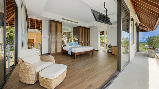 Villa Jasmine Waterslide Bedroom 2