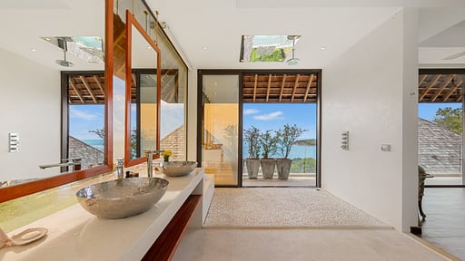 Villa Jasmine Waterslide Bedroom 2