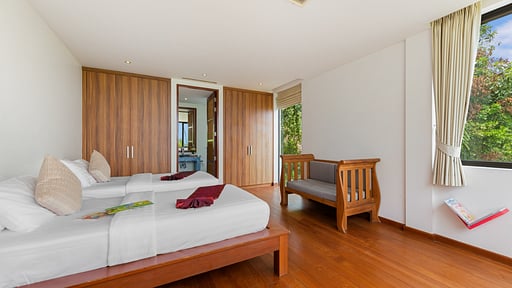 Villa Jasmine Waterslide Bedroom 3