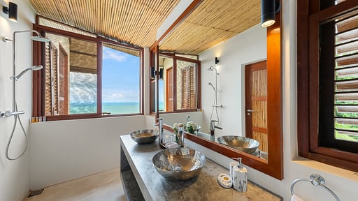 Villa Jasmine Waterslide Bedroom 5