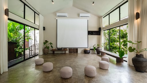 Image 2 of Villa Jax